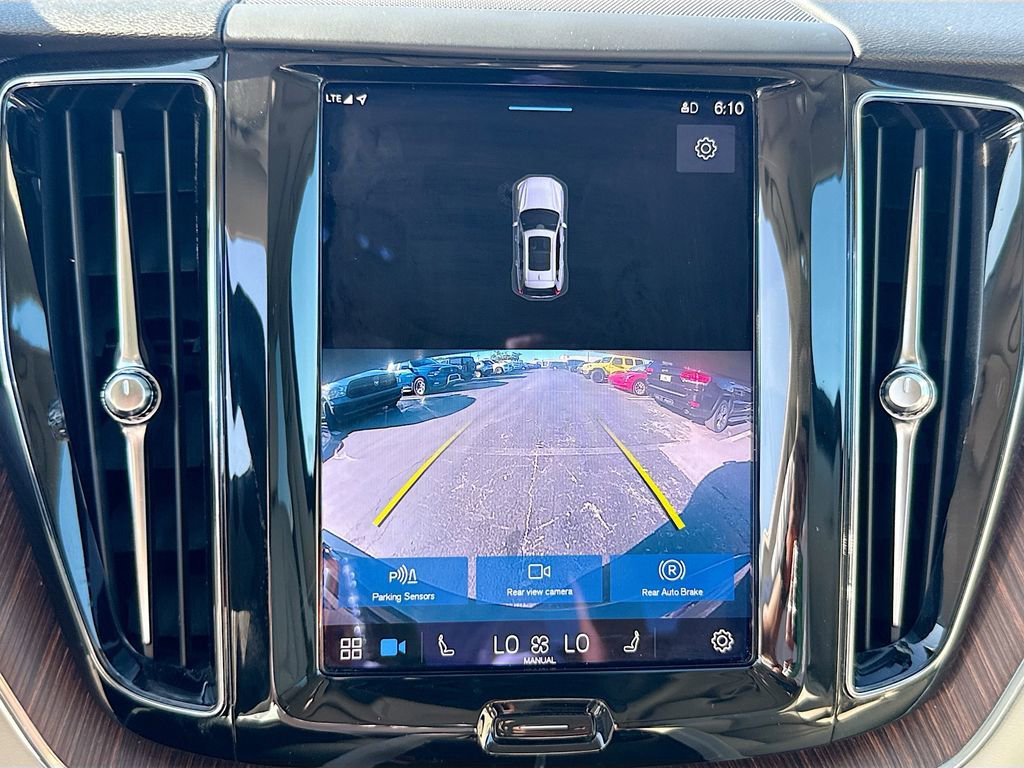 2022 Volvo Xc60 B5 Momentum