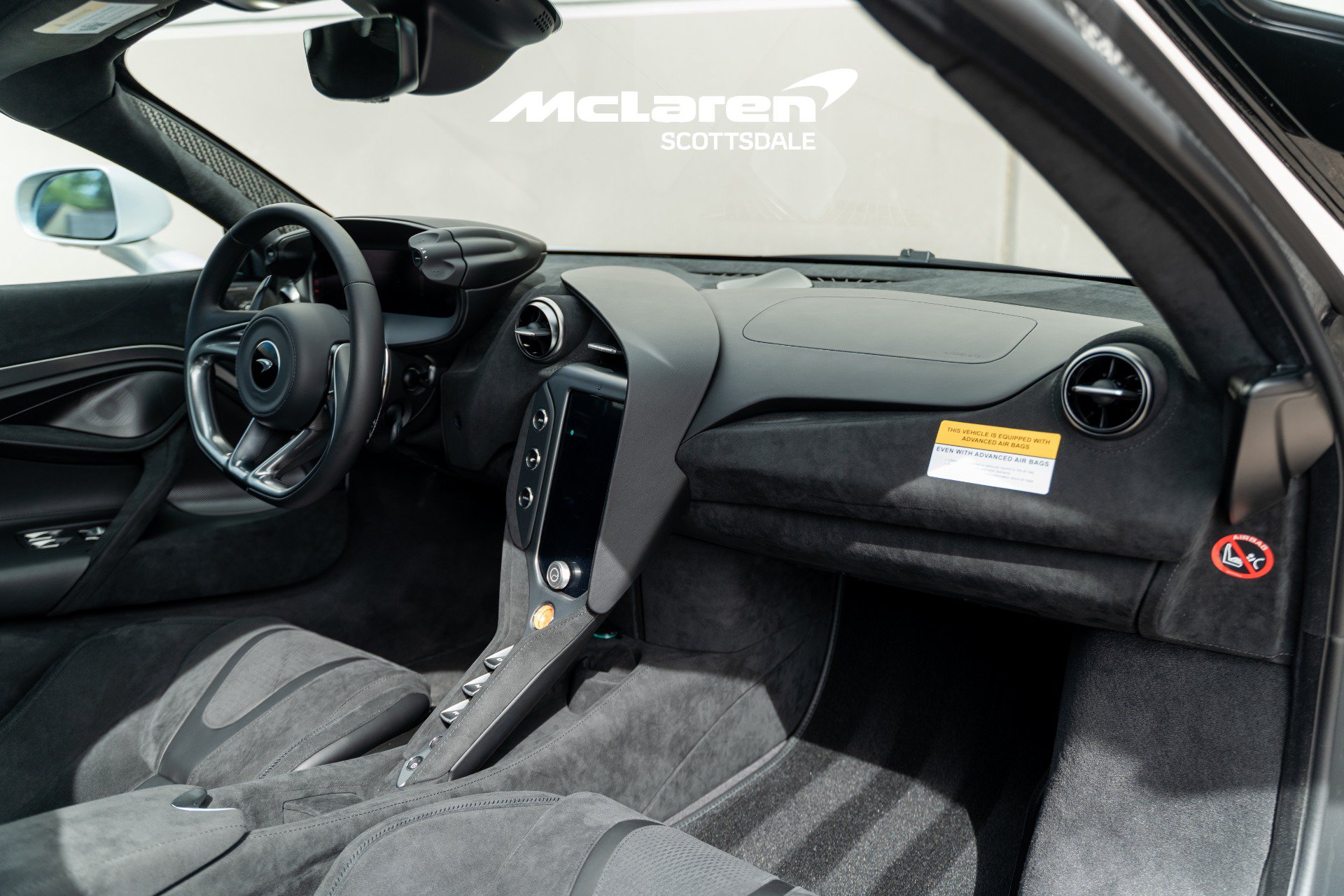 New 2026 McLaren 750S photo 17
