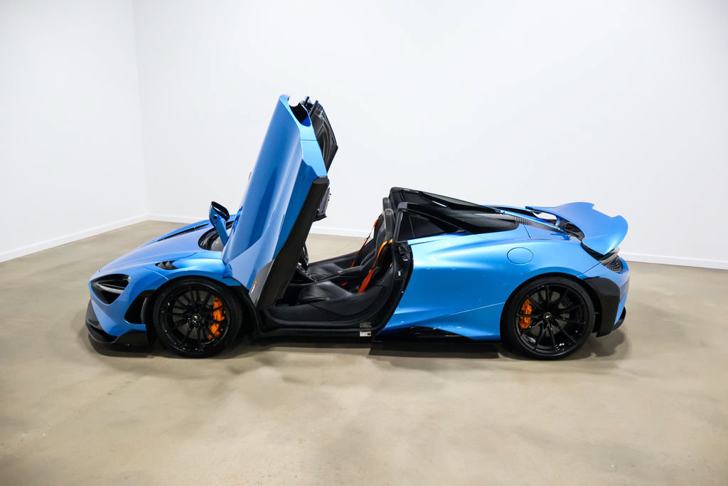 Used 2022 McLaren 765LT photo 20