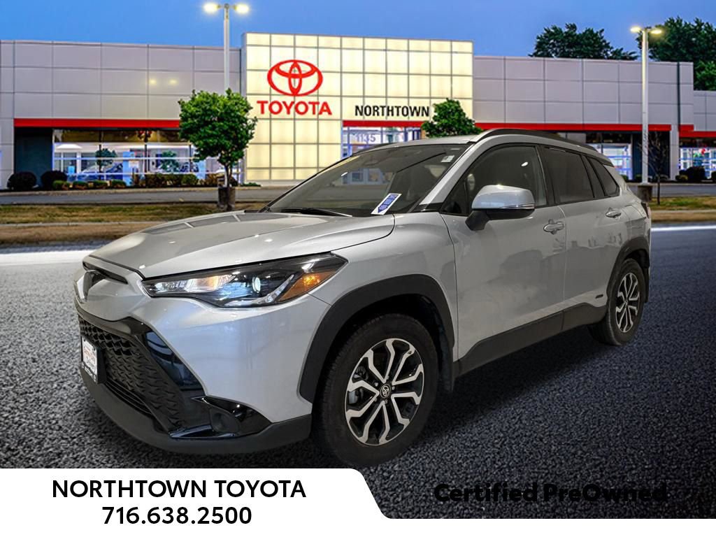 Used 2024 Toyota Corolla Cross SE w/ Moonroof Package
