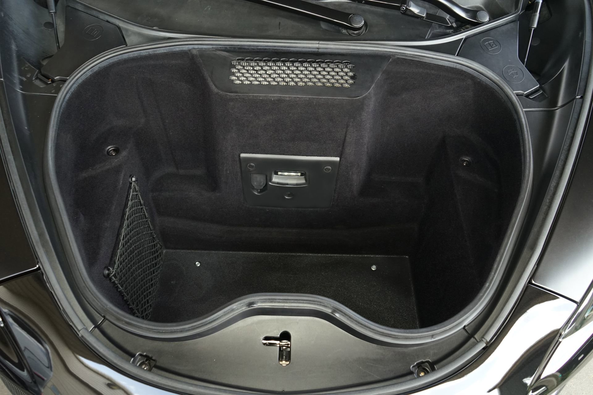 Used 2020 McLaren 600LT Spider photo 34