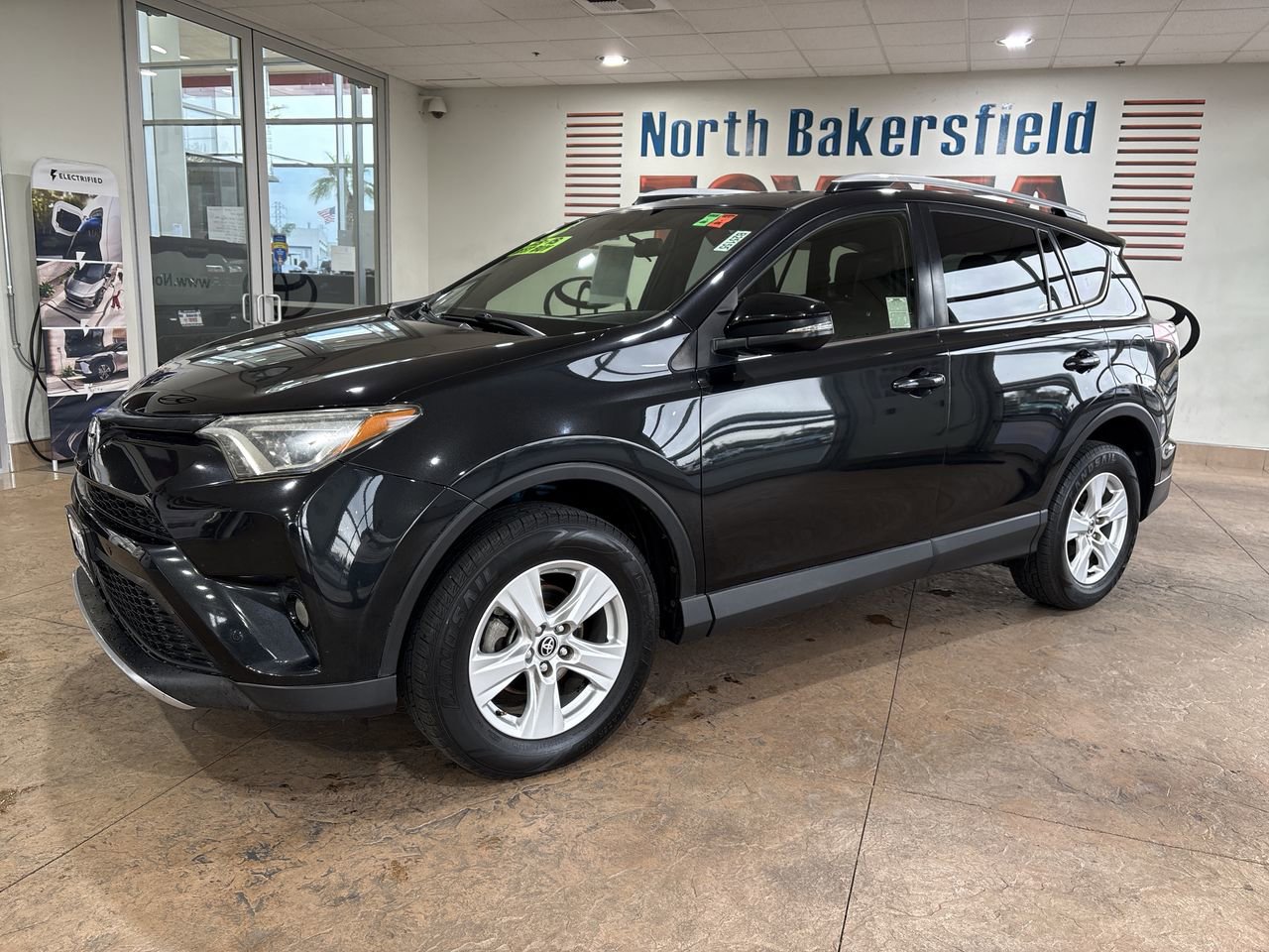 Used 2016 Toyota RAV4 SE