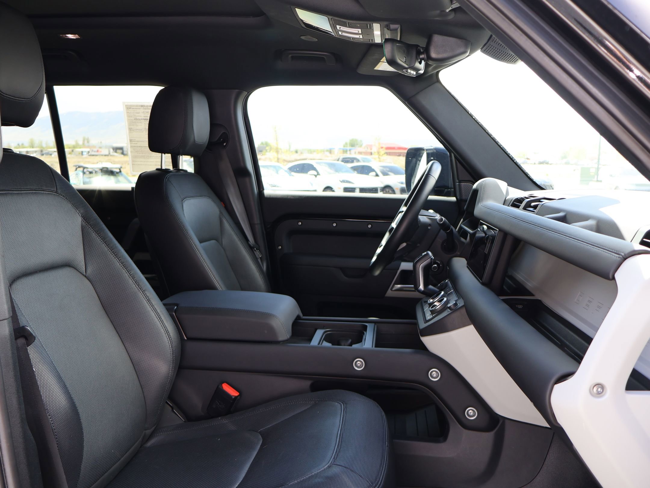 2024 Land Rover Defender 110 X-Dynamic SE