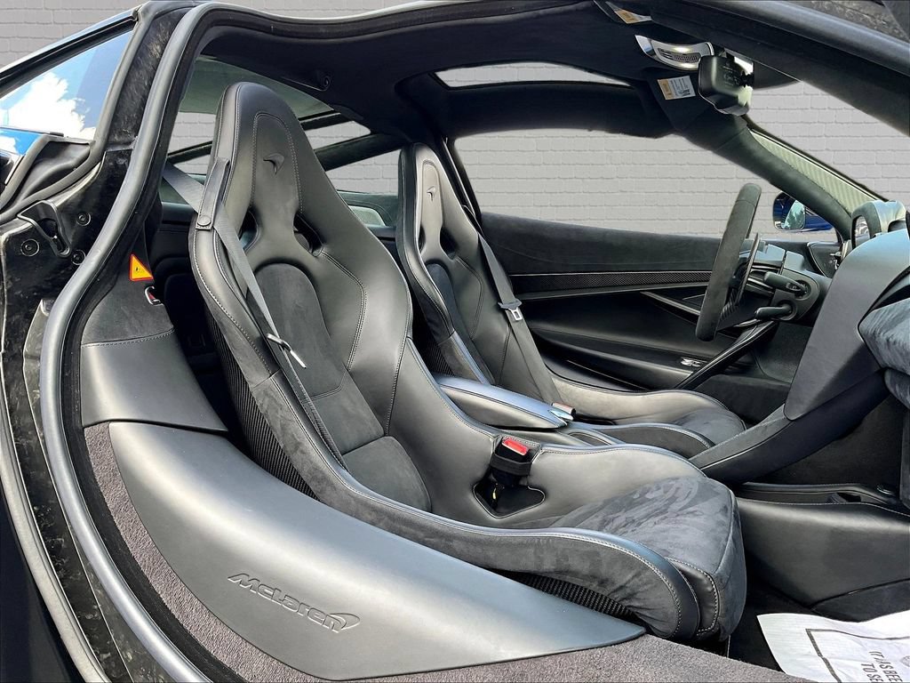 Used 2020 McLaren 720S Performance photo 17
