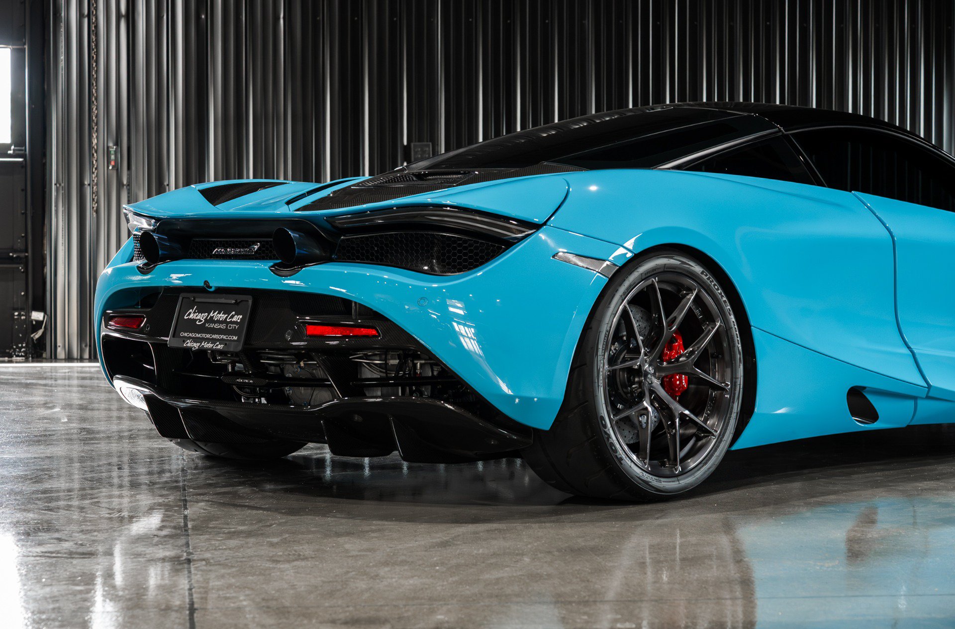 Used 2018 McLaren 720S Performance photo 39