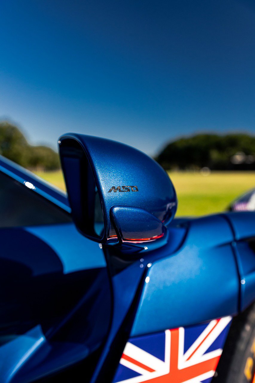 Used 2020 McLaren Senna photo 21