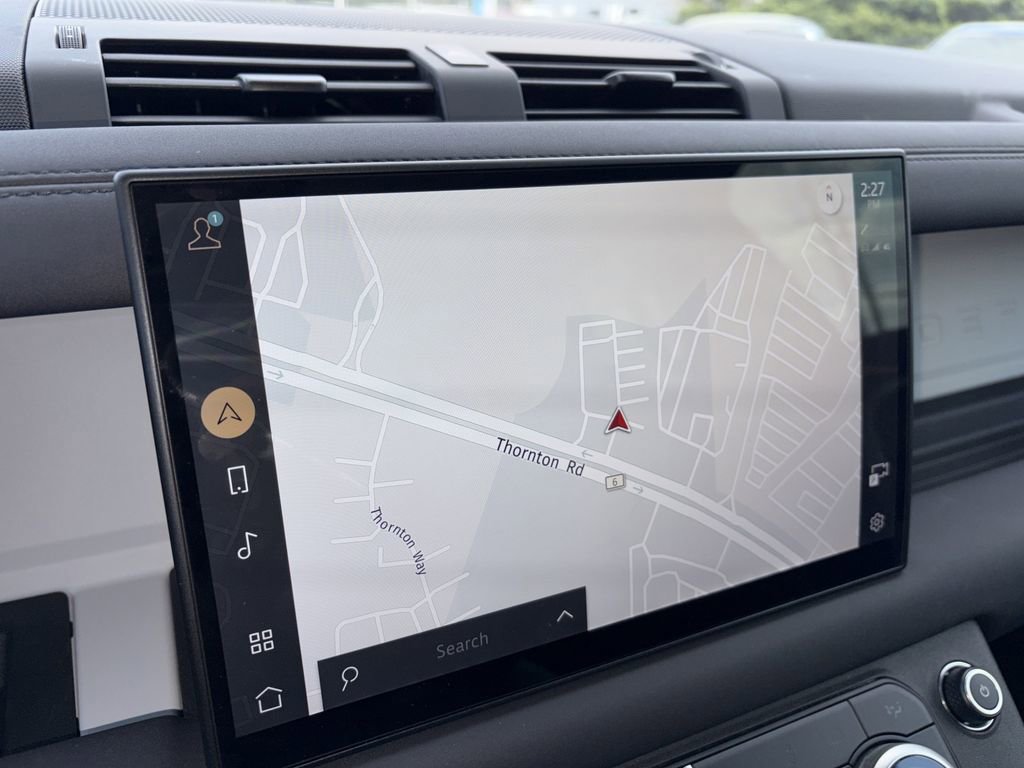 2025 Land Rover Defender 110 S