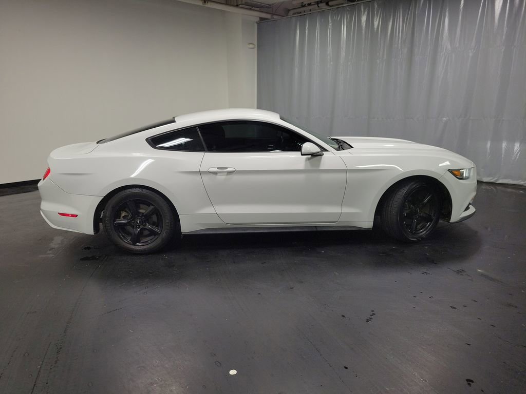 2017 Ford Mustang Coupe