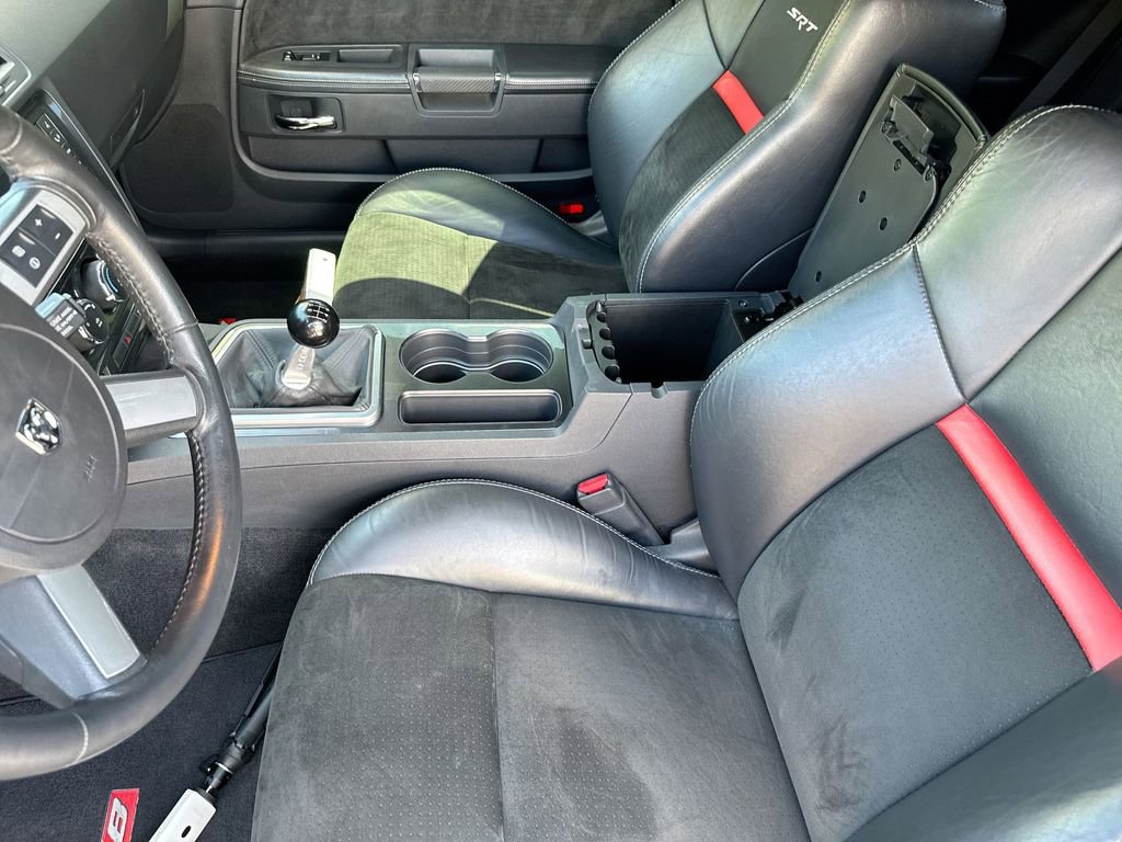 2010 Dodge Challenger SRT8