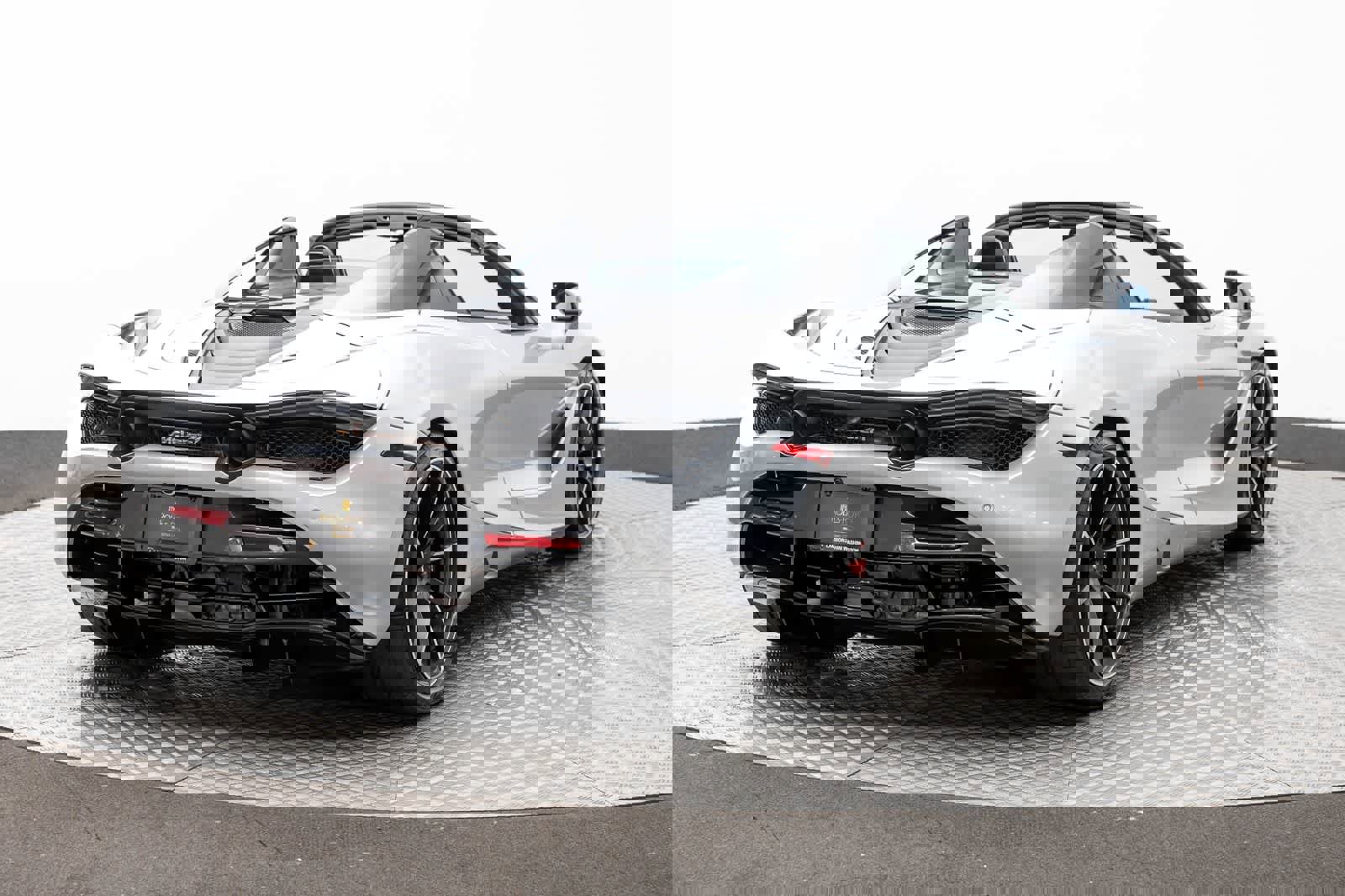 Used 2022 McLaren 720S Spider photo 19