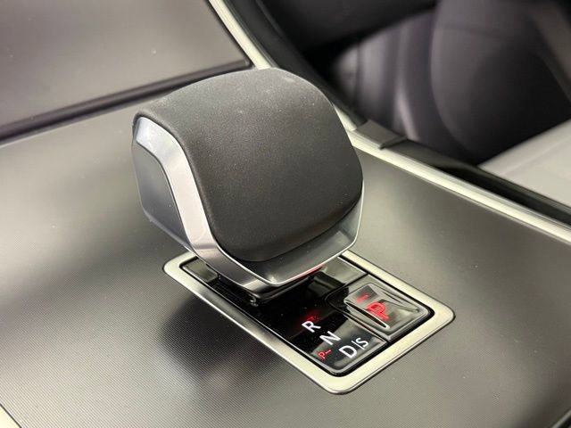 2026 Land Rover Range Rover Velar Dynamic SE