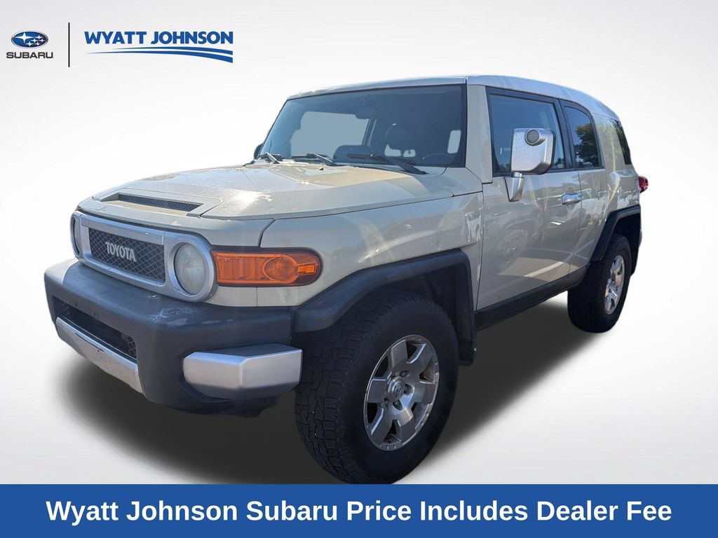 Used 2008 Toyota FJ Cruiser 4WD w/ Upgrade Pkg 2