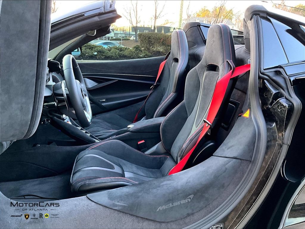 Used 2026 McLaren 750S Spider photo 21