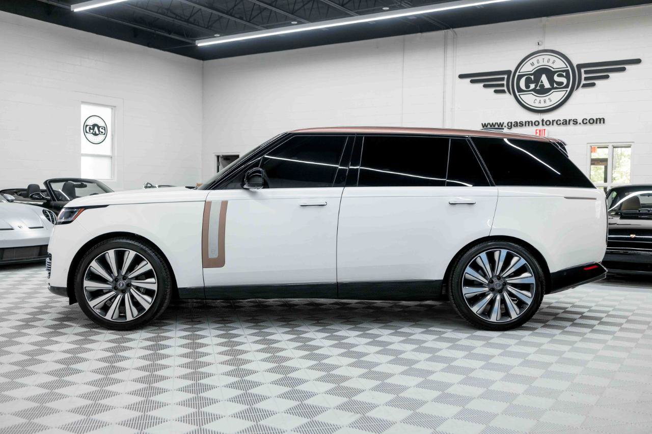 2024 Land Rover Range Rover SV