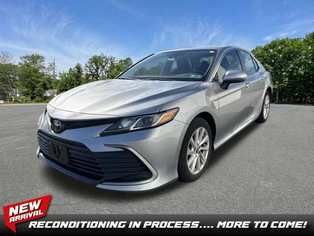 Used 2022 Toyota Camry LE