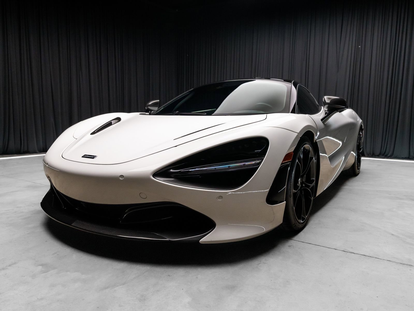 Used 2019 McLaren 720S Performance photo 24