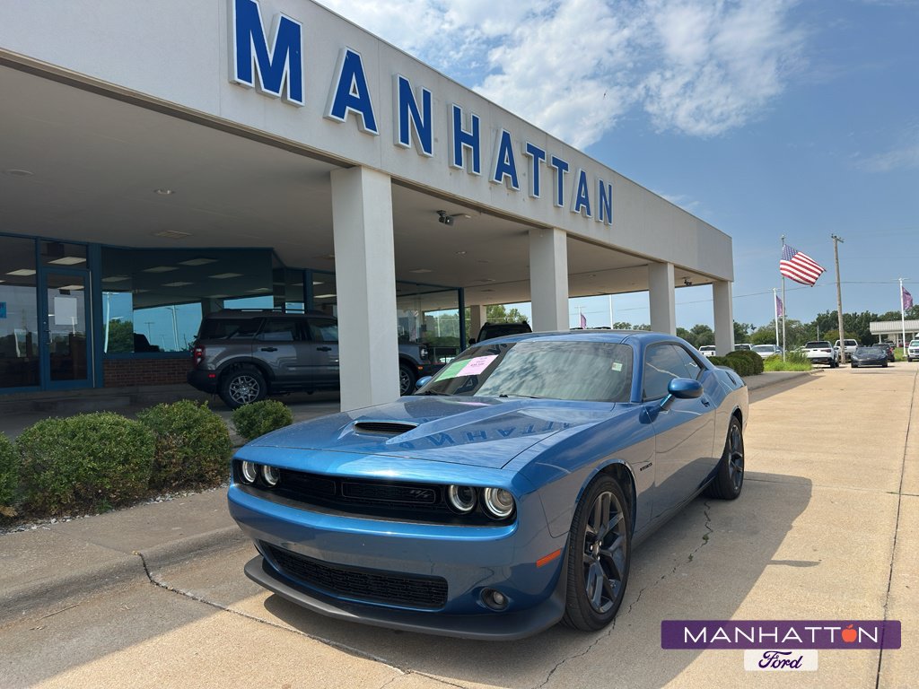 Used 2022 Dodge Challenger R/T w/ Blacktop Package