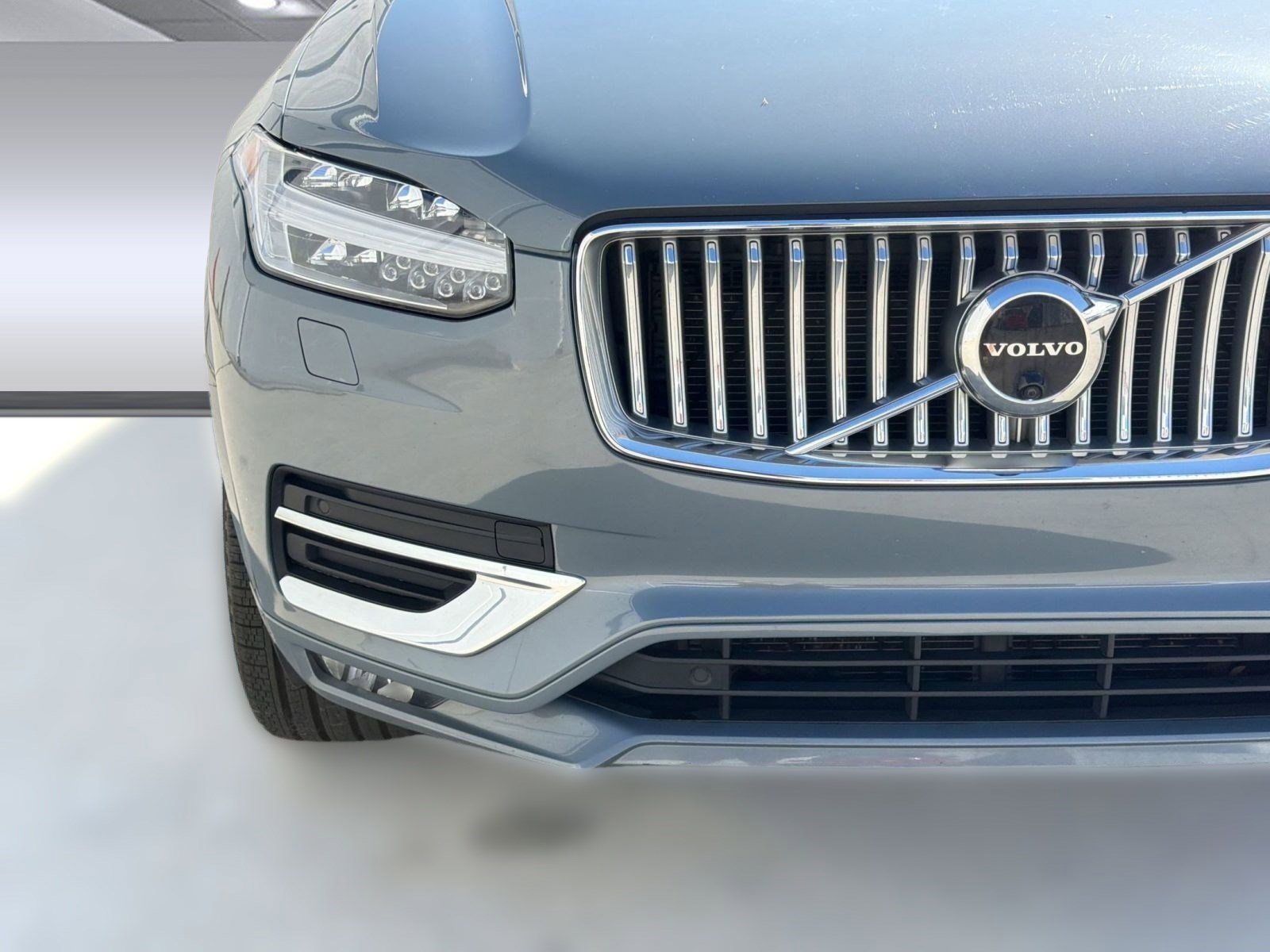 2023 Volvo Xc90 B6 Plus