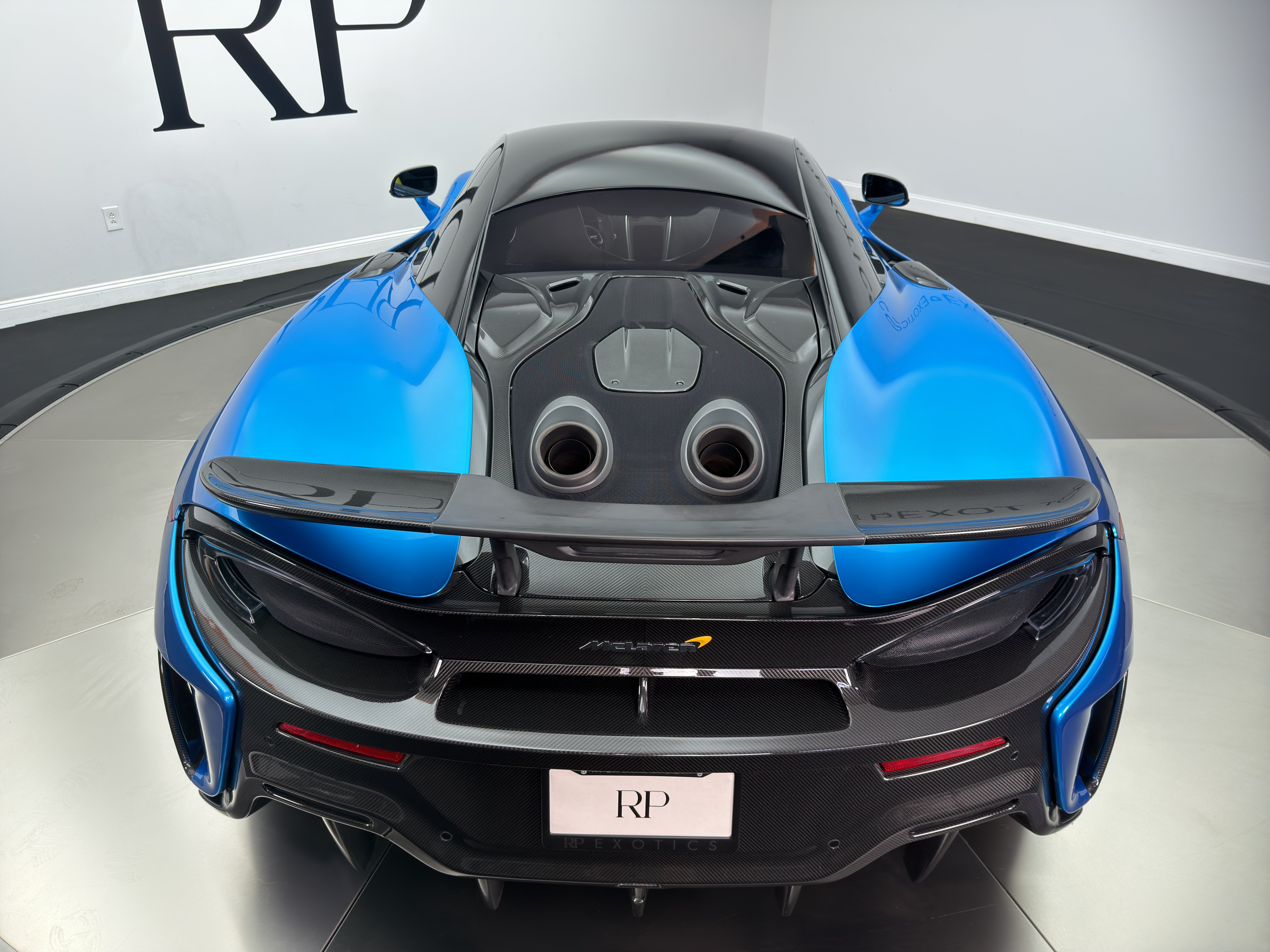 Used 2019 McLaren 600LT photo 11