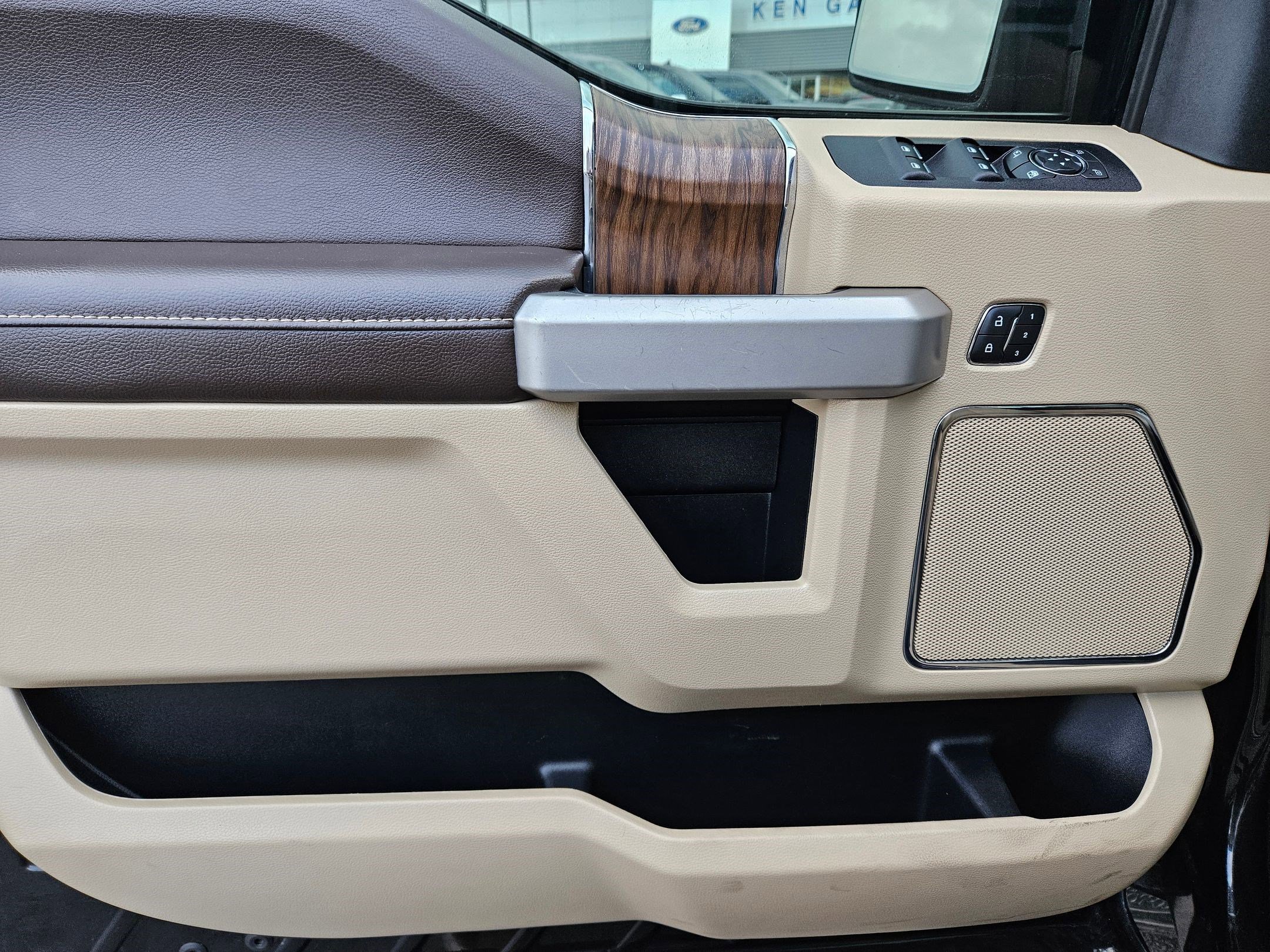 2019 Ford F150 Lariat