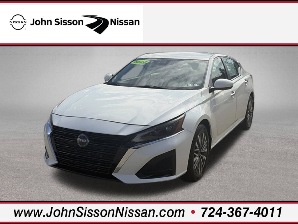 Used 2023 Nissan Altima 2.5 SV