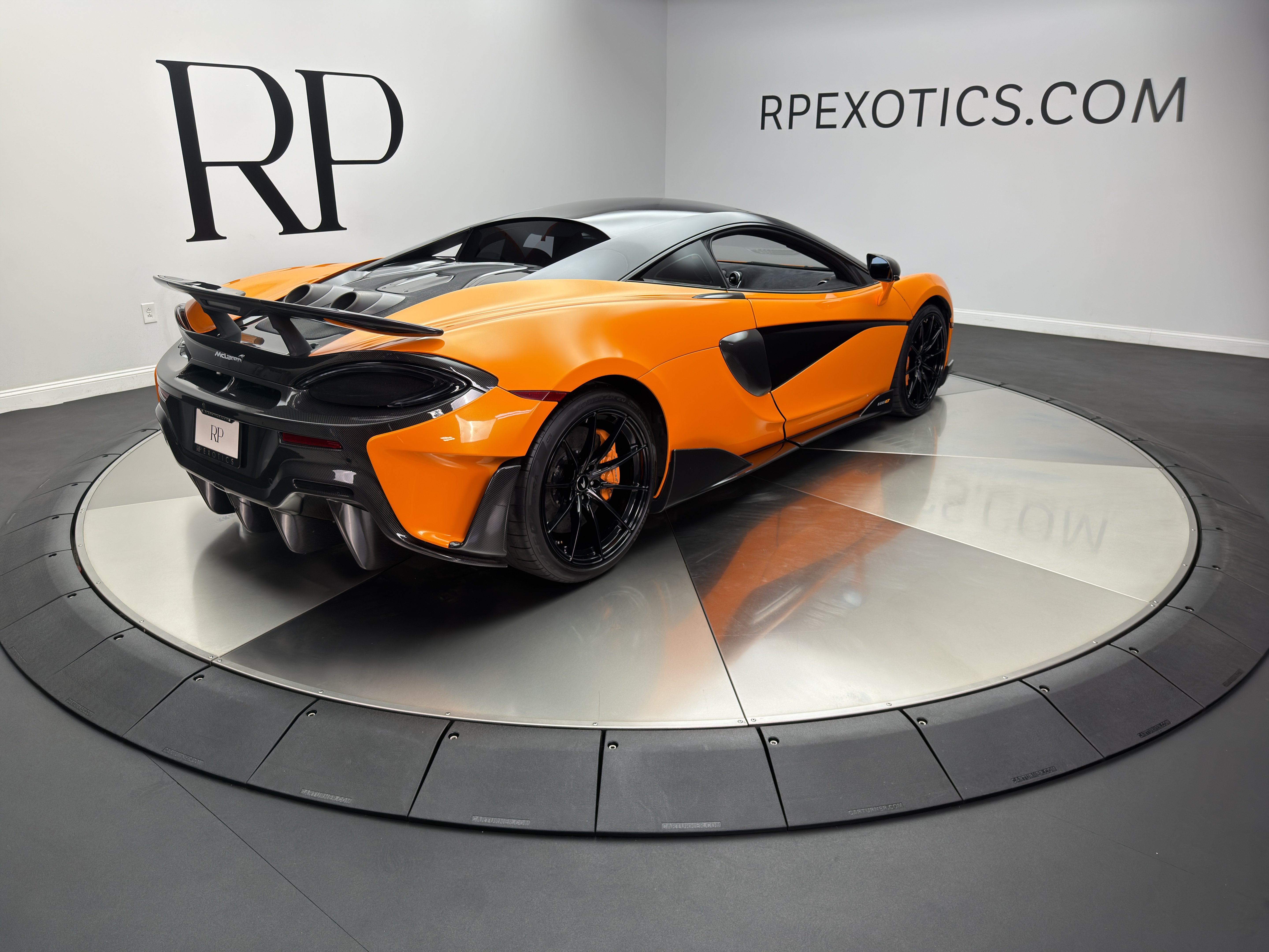 Used 2019 McLaren 600LT photo 6