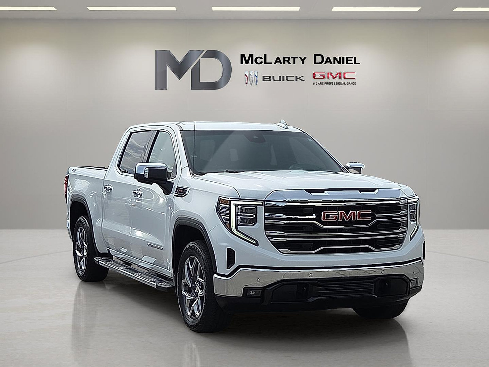 Certified 2024 GMC Sierra 1500 SLT w/ SLT Premium Plus Package
