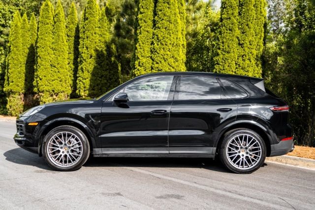 2022 Porsche Cayenne Platinum Edition