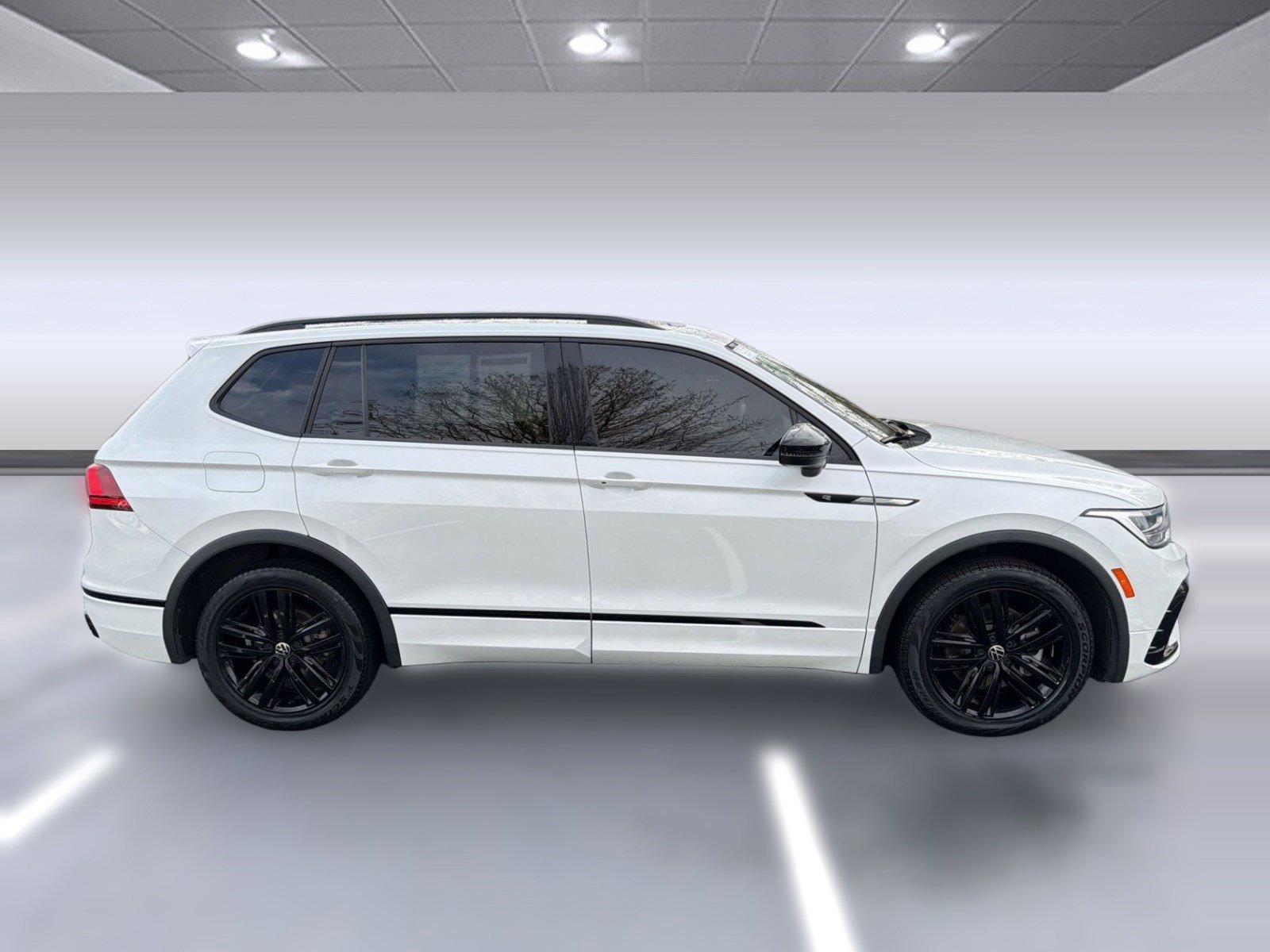 2022 Volkswagen Tiguan SE R-Line