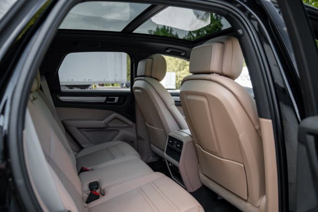 2022 Porsche Cayenne Platinum Edition