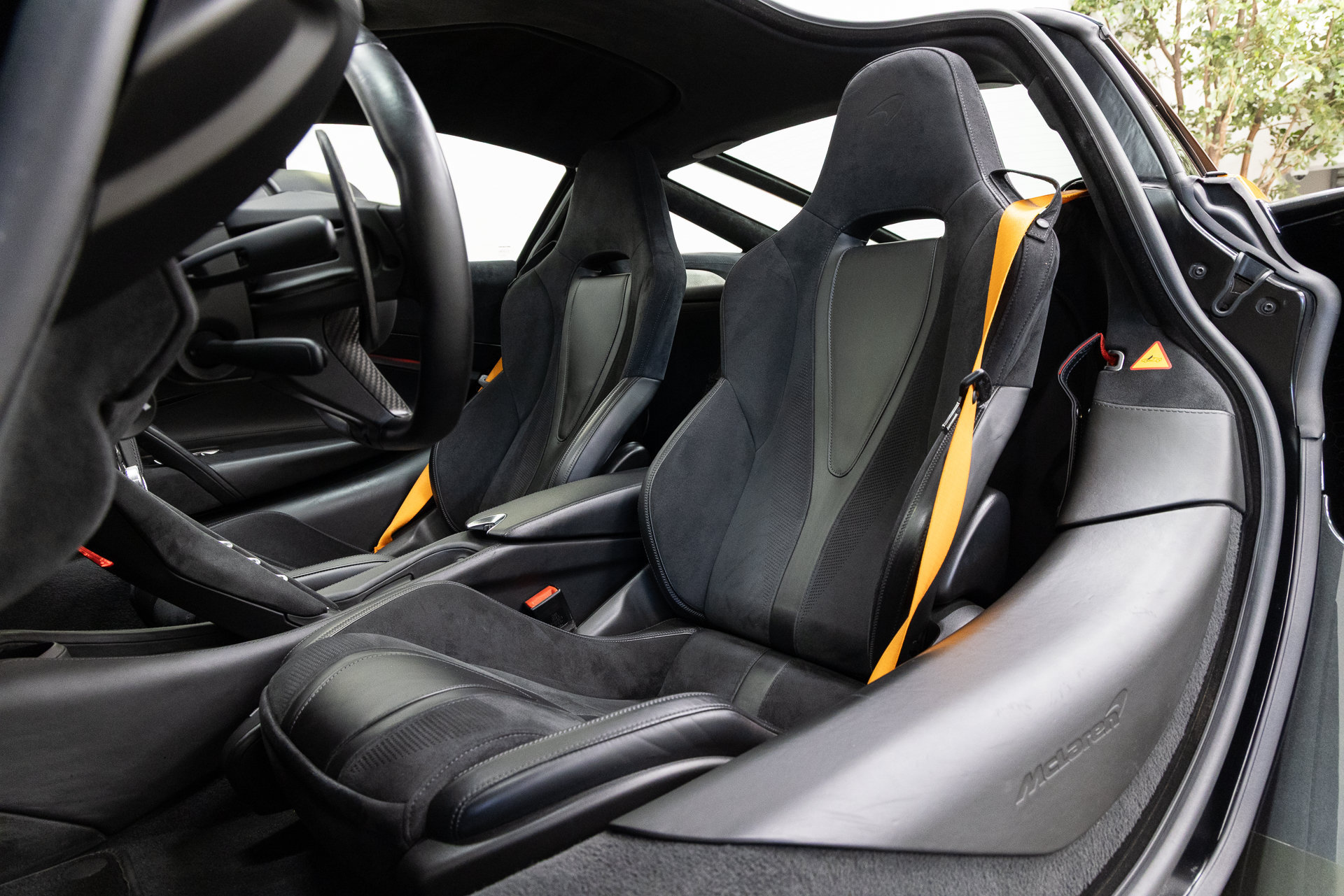 Used 2019 McLaren 720S Performance photo 7