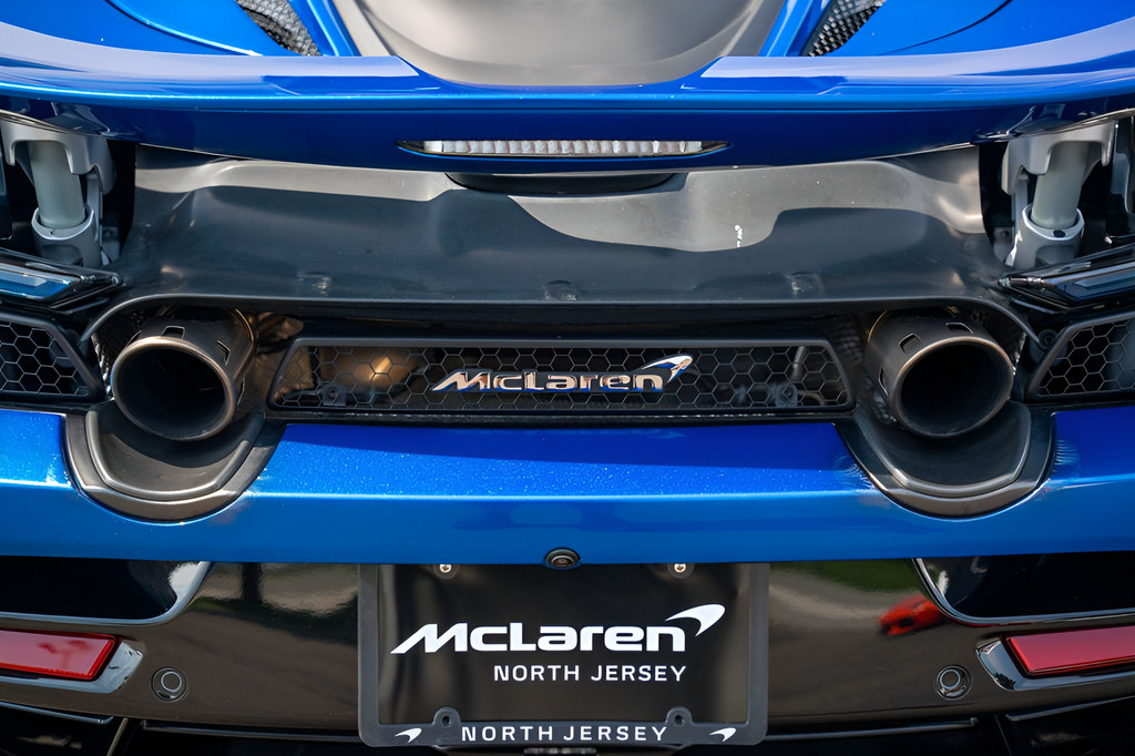 Used 2022 McLaren 720S Spider photo 33