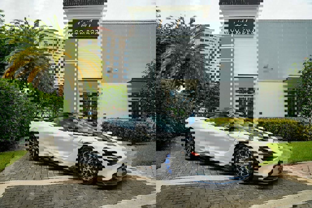 Used 2021 McLaren 765LT Coupe 1