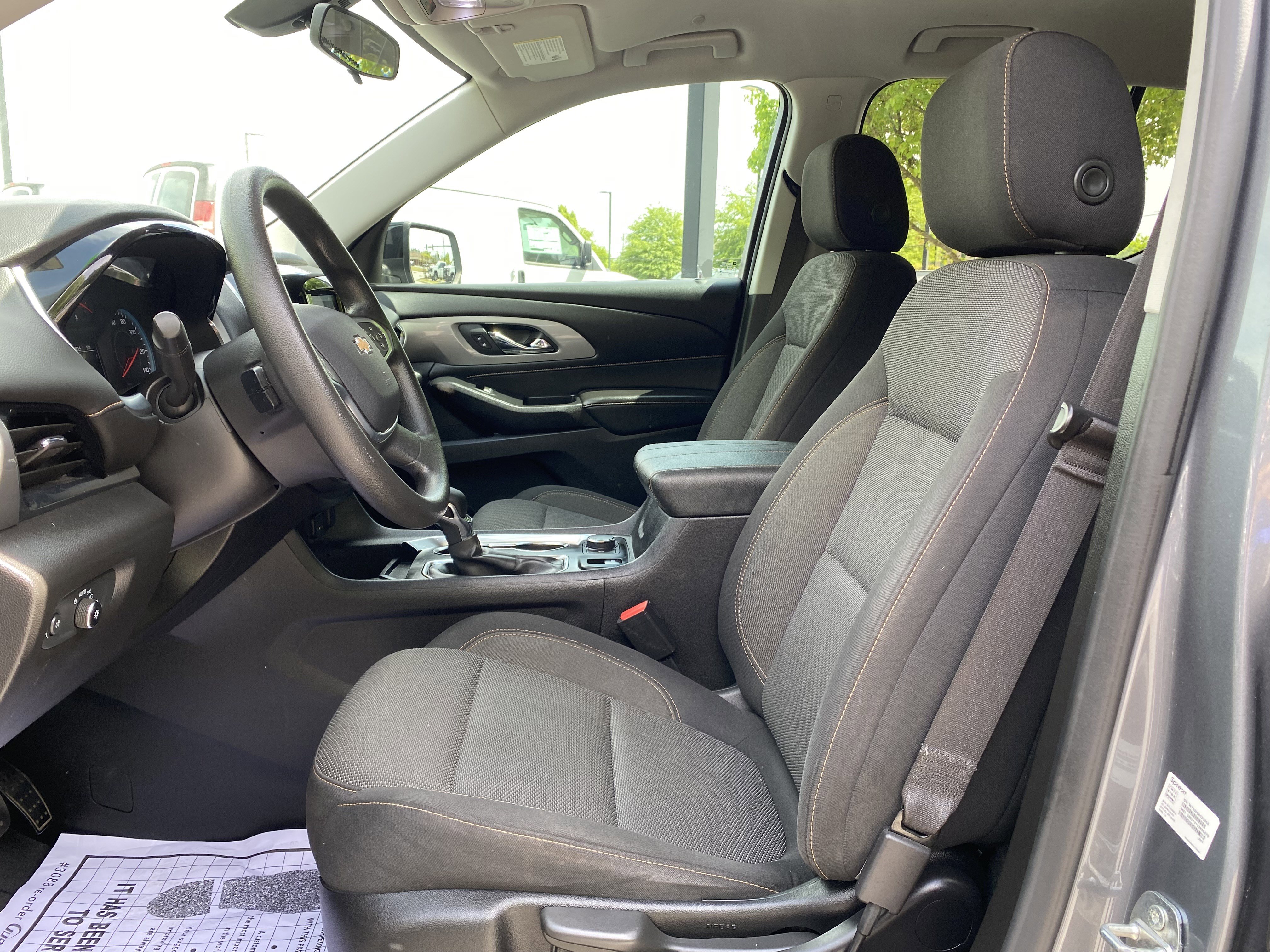 2021 Chevrolet Traverse LS