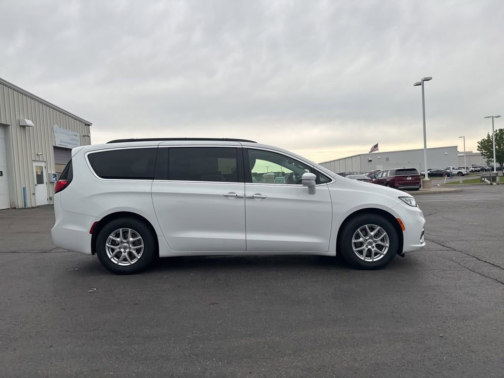 2022 Chrysler Pacifica Touring-L