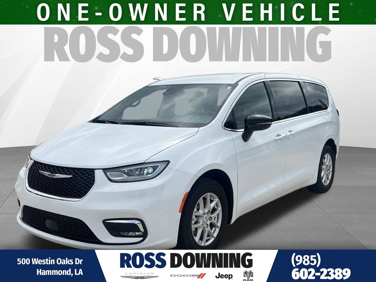Used 2025 Chrysler Pacifica Select