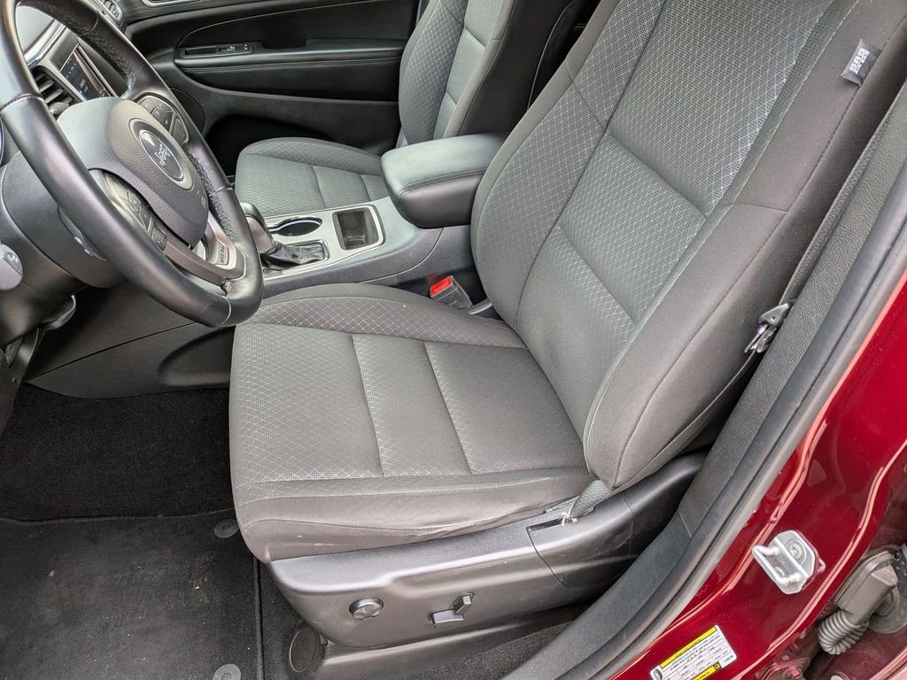 2020 Jeep Grand Cherokee Laredo