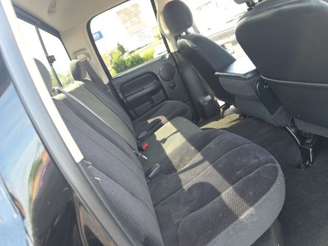2004 Dodge Ram 2500 Truck SLT