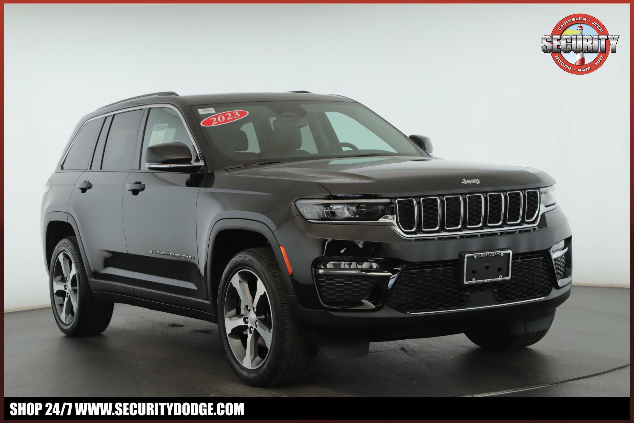 2023 Jeep Grand Cherokee Limited 4x4 for sale in Amityville, NY