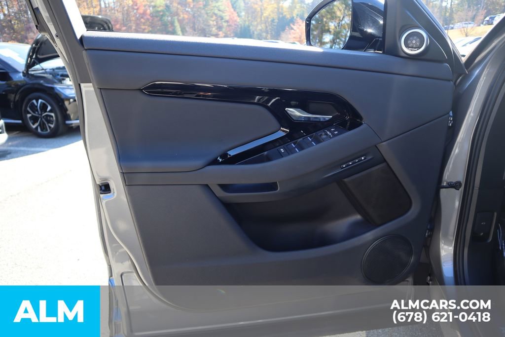 2024 Land Rover Range Rover Evoque Dynamic SE