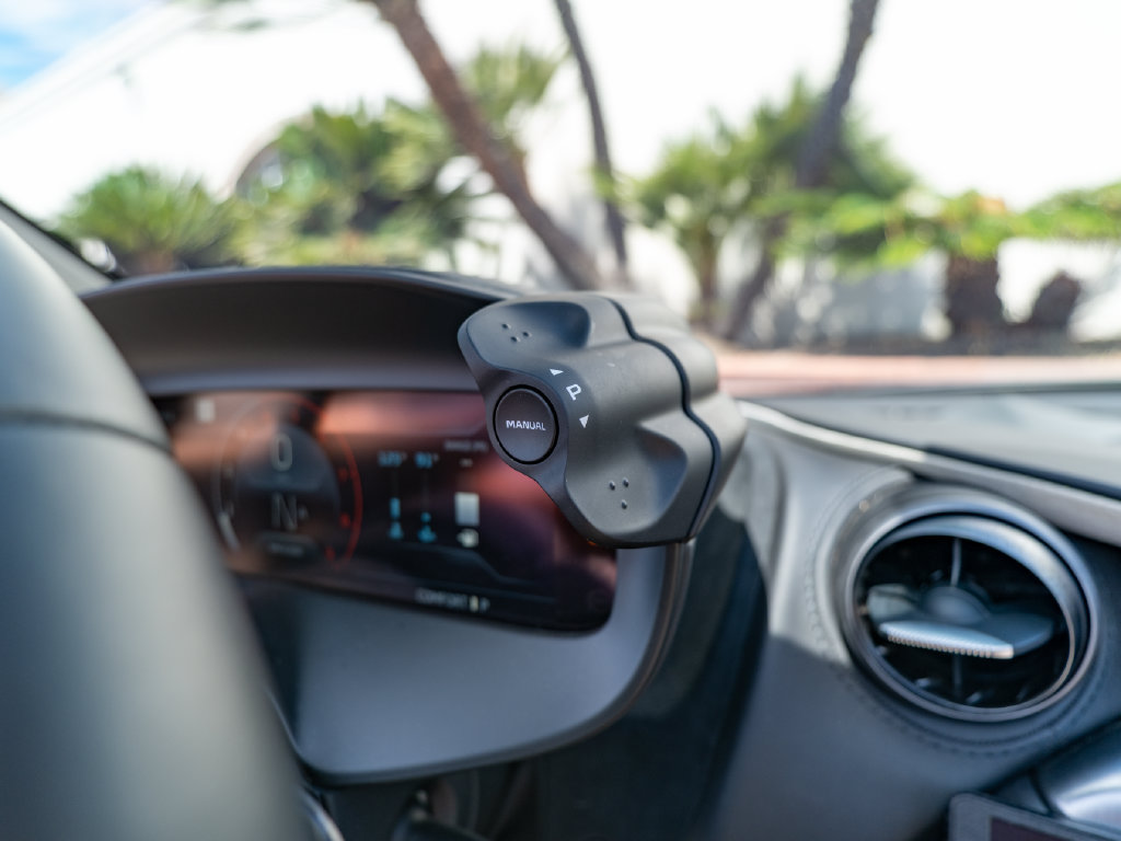 Used 2025 McLaren 750S Spider photo 18