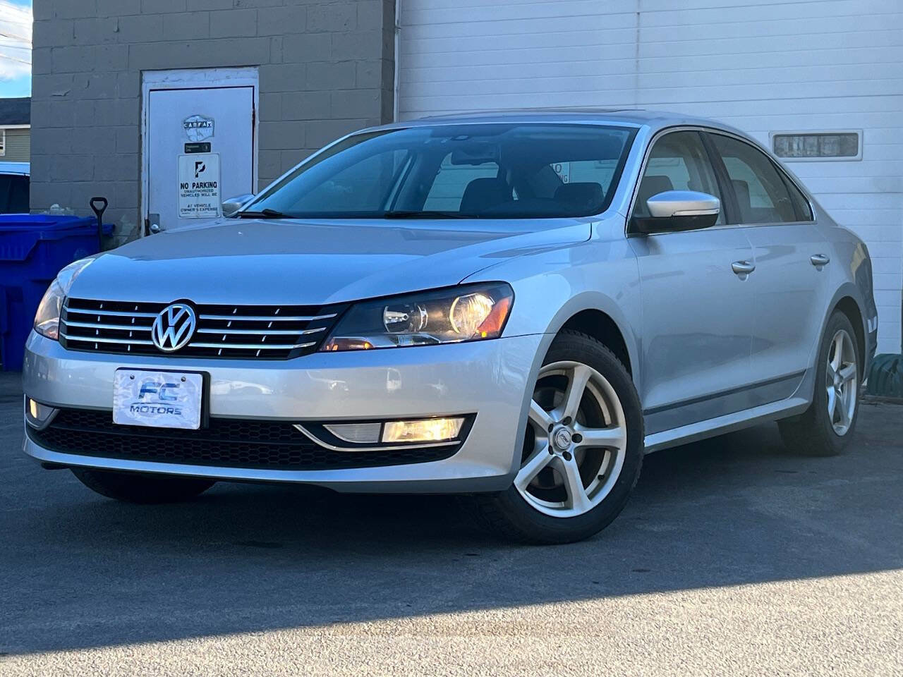 2014 Volkswagen Passat SE
