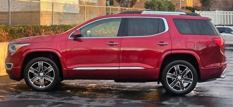 2019 GMC Acadia Denali