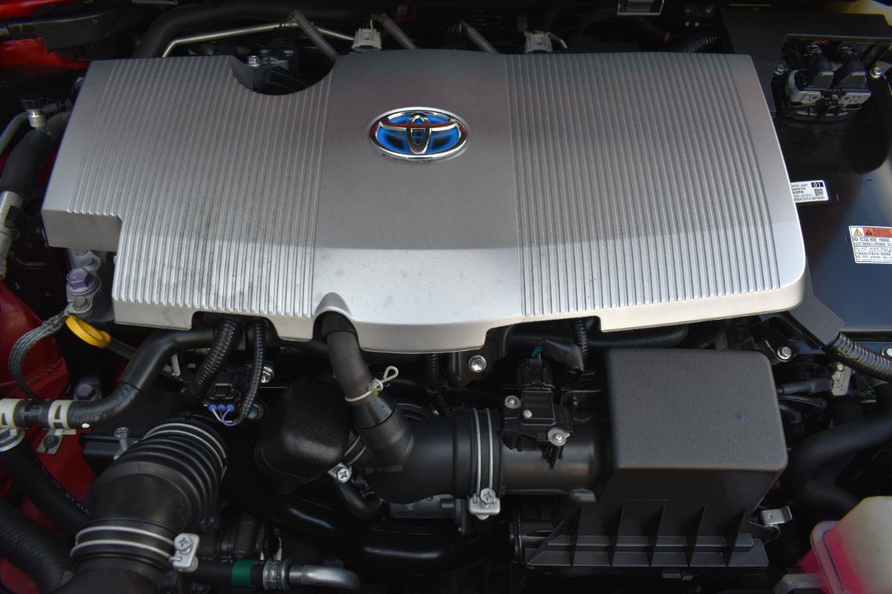 2022 Toyota Prius LE