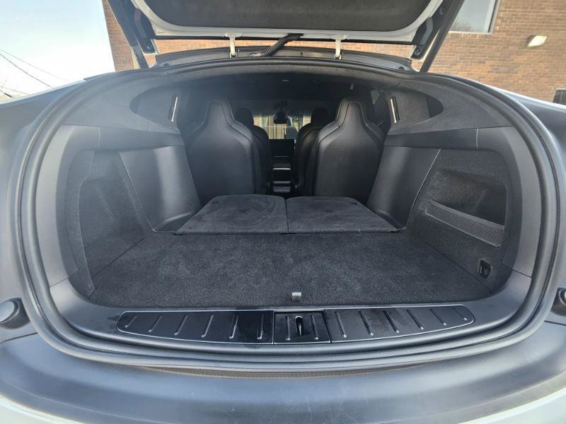 2024 Tesla Model X Plaid