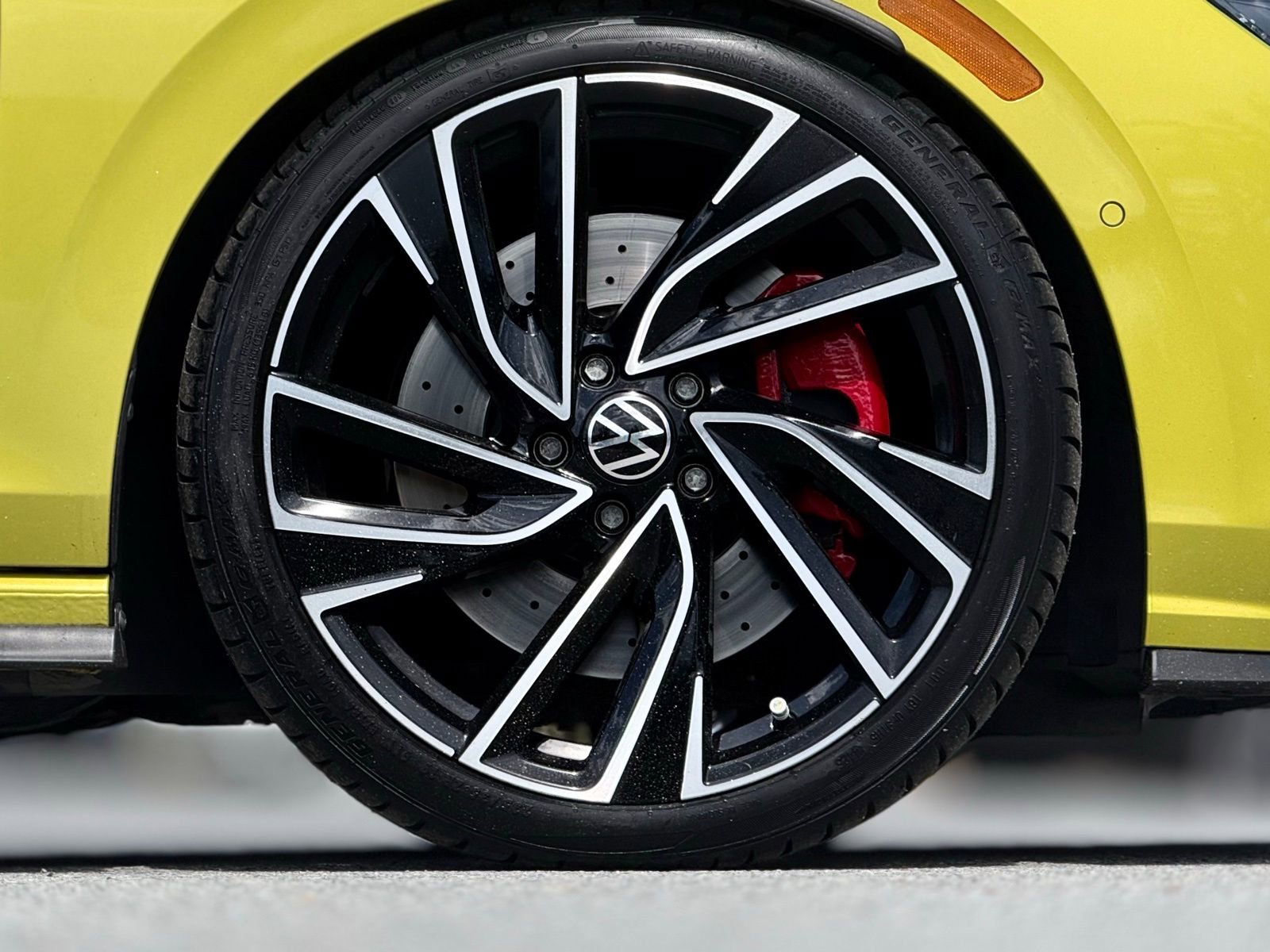 2022 Volkswagen GTI Autobahn