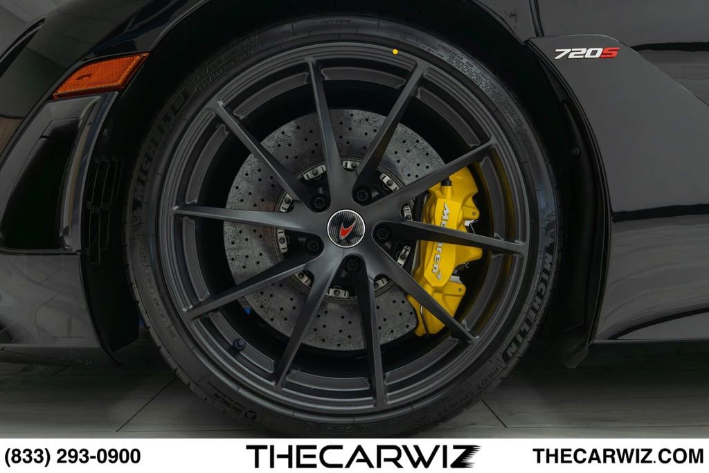Used 2018 McLaren 720S Performance photo 12