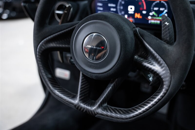 Used 2018 McLaren 720S Performance photo 40