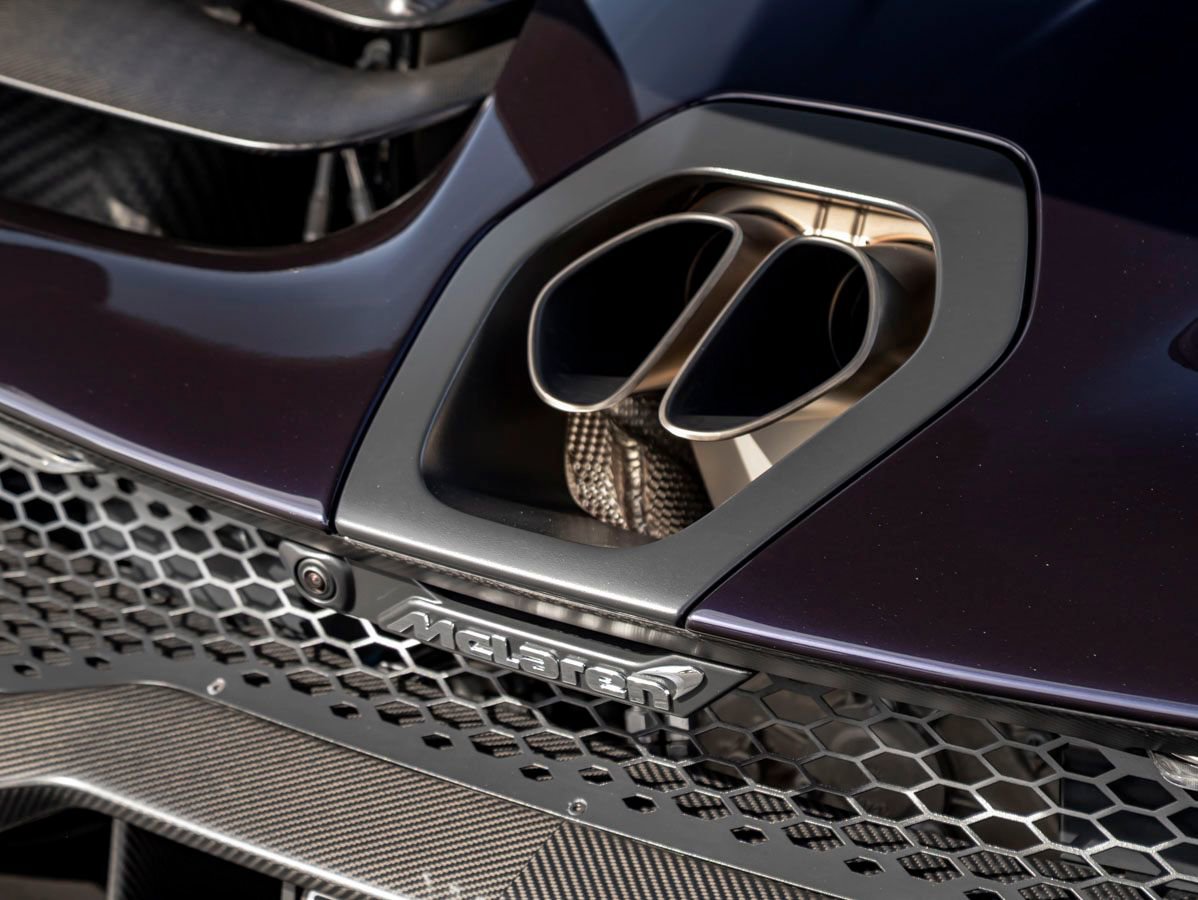 Used 2019 McLaren Senna photo 13