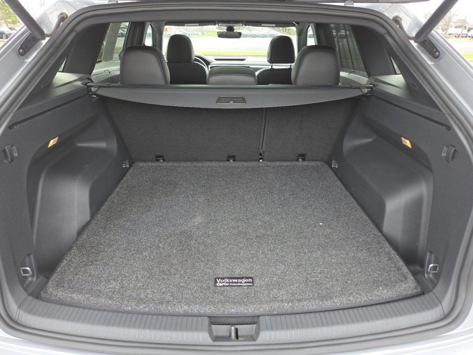 2022 Volkswagen Atlas Cross Sport SEL Premium R-Line